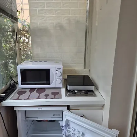 Giada Daire Bari